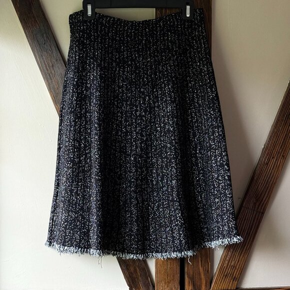 Women's Black & White Flared Skirt - Picture 2 of 3